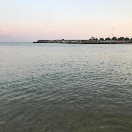Уютная Мансарда У Моря Люстдорф Konukevi Odessa